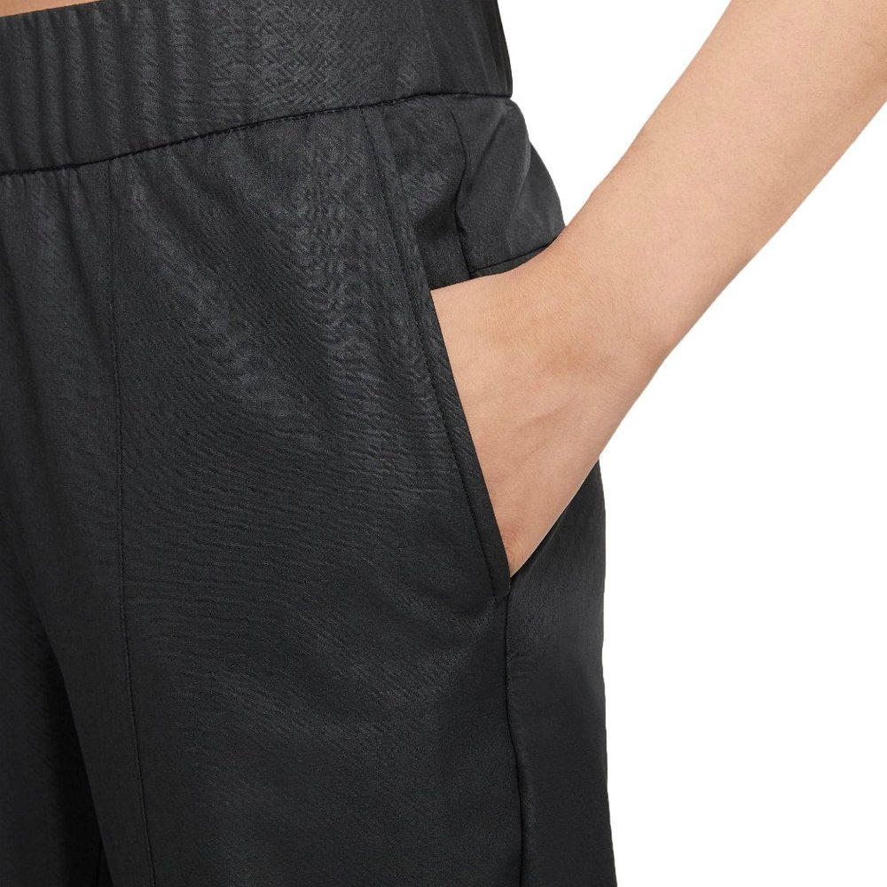 NWT Nike Women's Dri-Fit UV Victory Gingham Golf Joggers - Picture 4 of 6